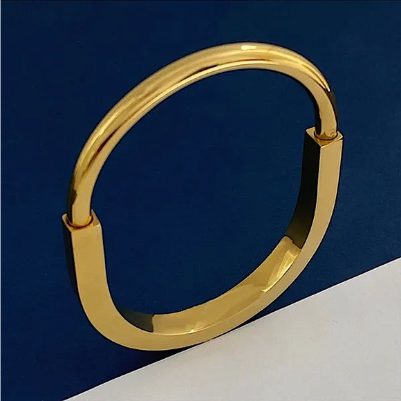 Gold Plated Lock Bangle Bracelet Nail Screwdriver Love - Picture 5 of 7